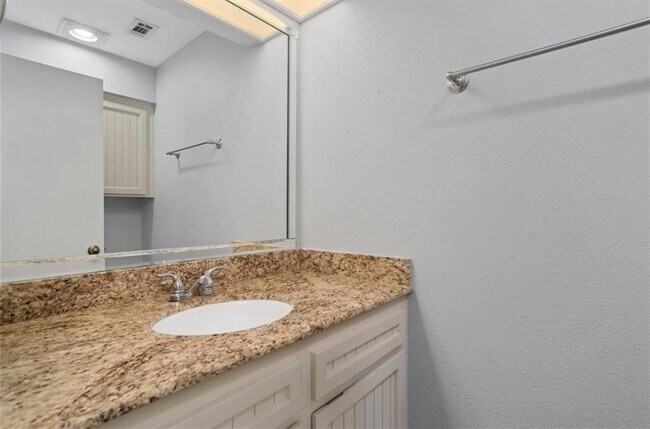 Building Photo - 18104 Starboard Dr