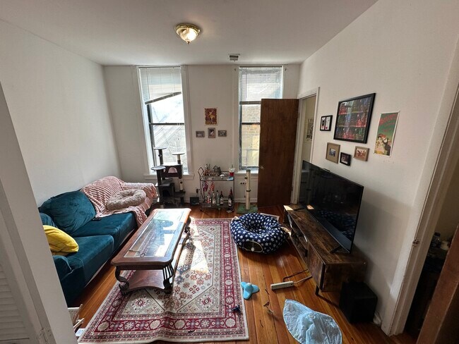 Building Photo - 1302 N Cleaver St