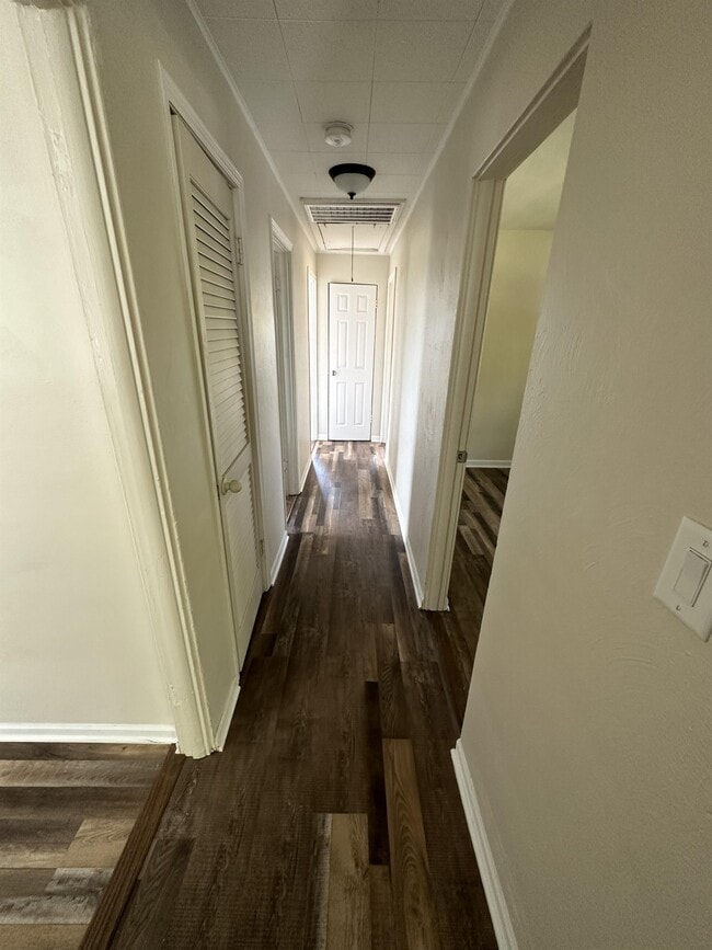 Building Photo - 1965 Union St