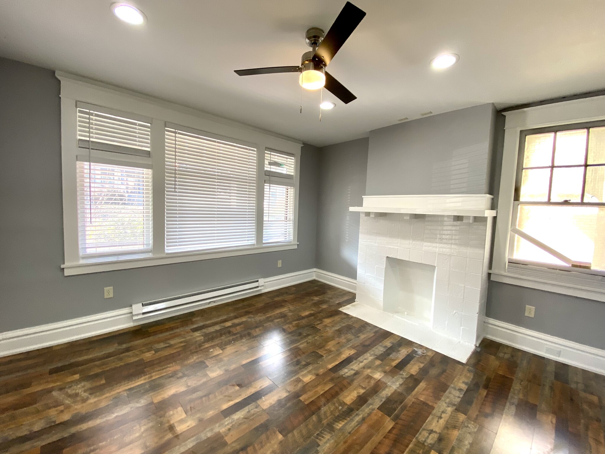 Home office or dining room. Apartment A. - 605 Beechwood Ave