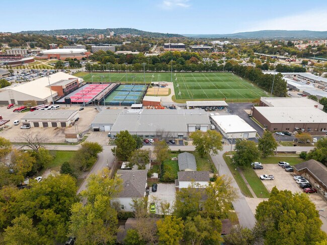 Building Photo - 1632 Neptune St