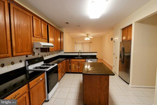 Building Photo - 34 Windsor Pond Rd