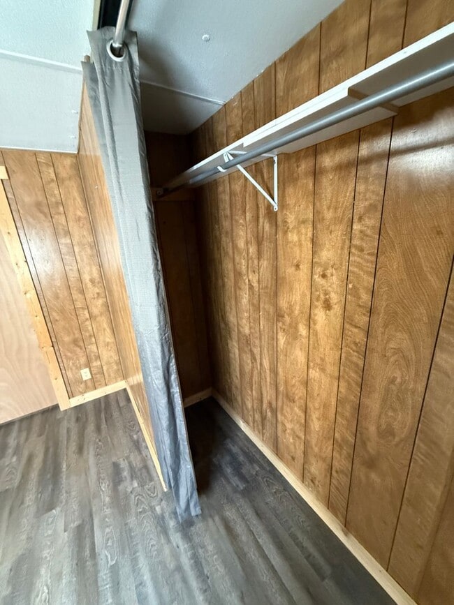 Building Photo - 3 Bed 2 Bath Updated Mobile Home with Fenc...