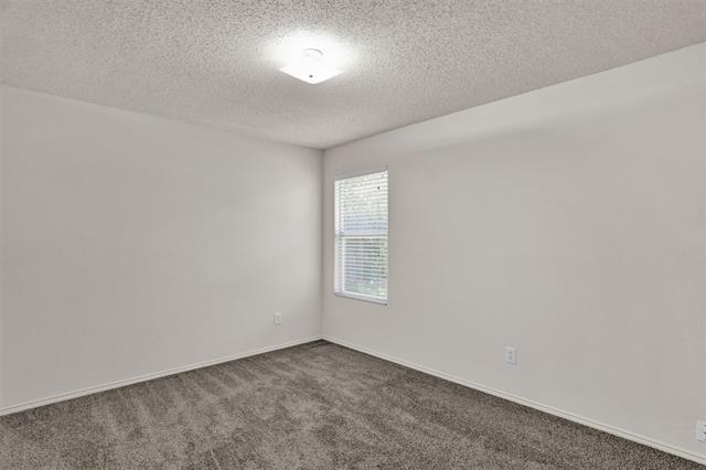 Building Photo - 105 Sandlewood Dr