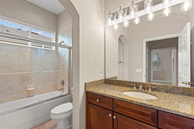 Building Photo - 2290 Sifield Greens Way