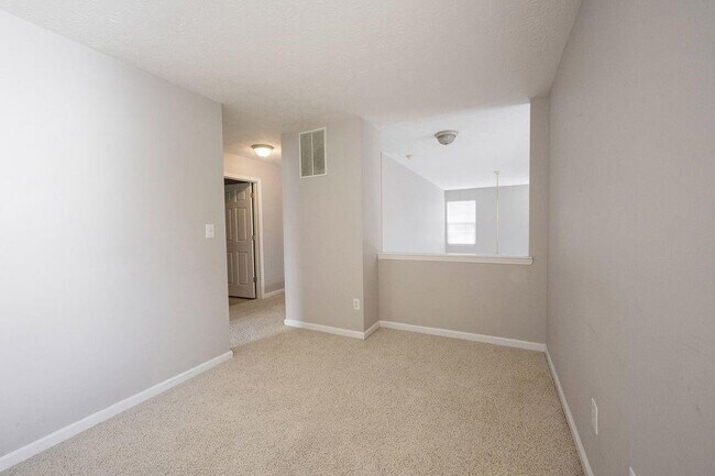 Building Photo - 9246 Eden Woods Ct