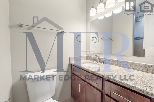 Building Photo - 5Bed/5Bath House at University Dr/Priest Dr! Move-In Ready on 05/07/2026! - 4 CAR CARPORT! NO HOA!