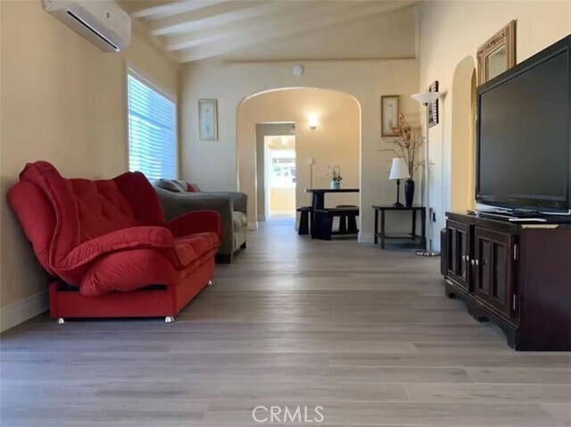 Building Photo - 12964 Roswell Ave