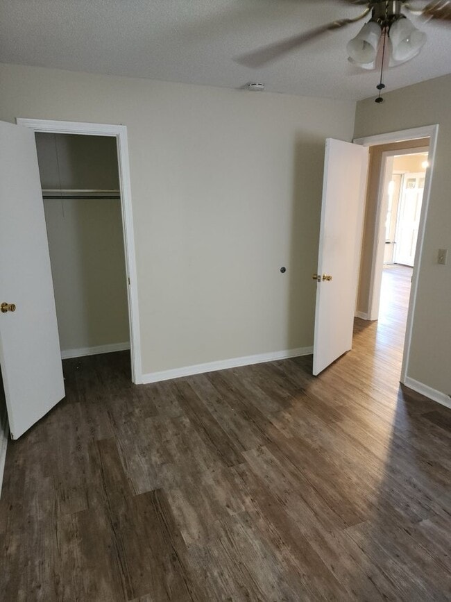 Building Photo - 115 Morningside Dr