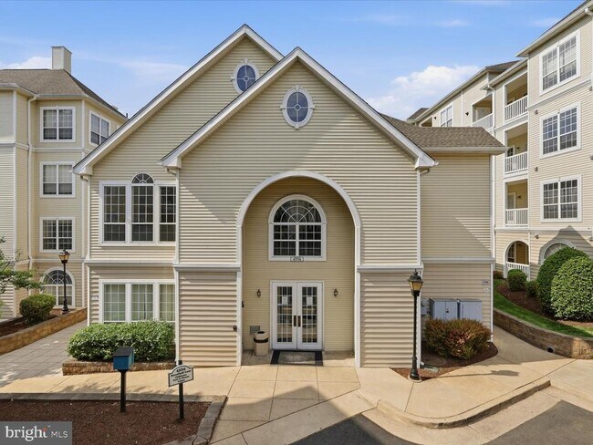 Building Photo - 4560 Strutfield Ln