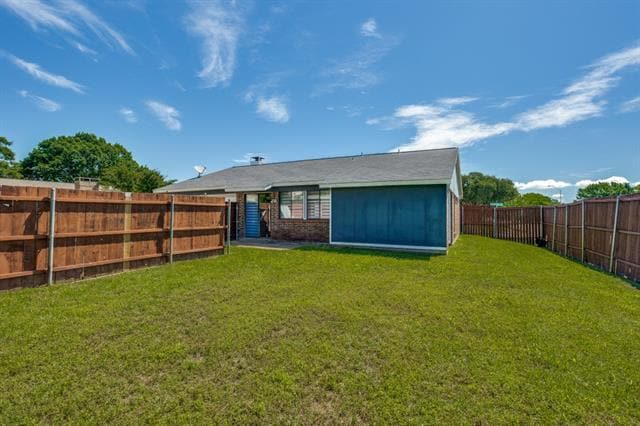 Building Photo - 2501 Trailridge Dr