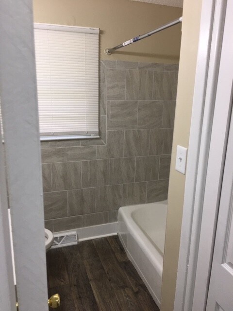 Building Photo - 3-Bedroom Home with Modern Touches