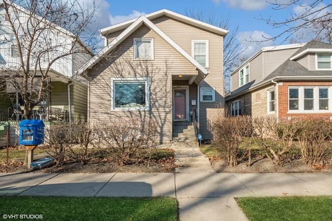Primary Photo - 2018 Dodge Ave