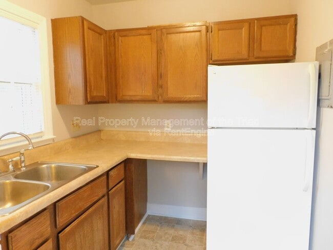 Building Photo - 1232 Pamlico Dr