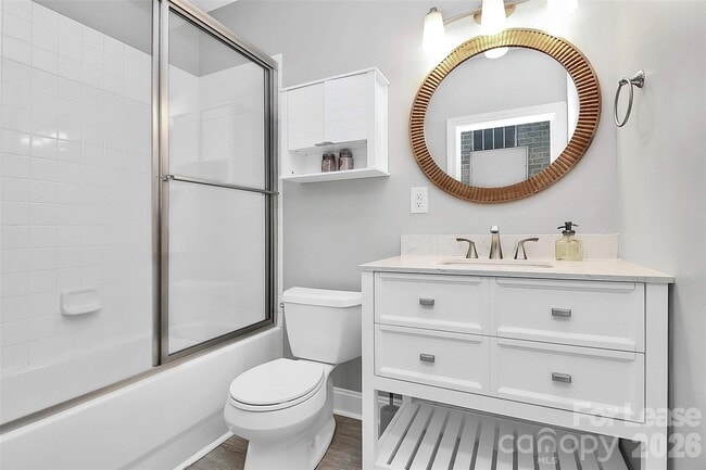 Building Photo - 105 S Summit Ave