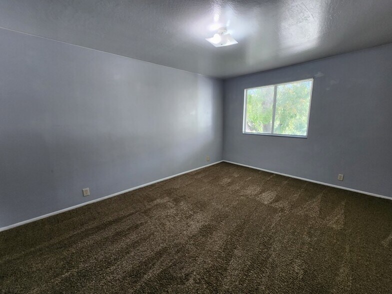 Building Photo - 3534 S 300 E