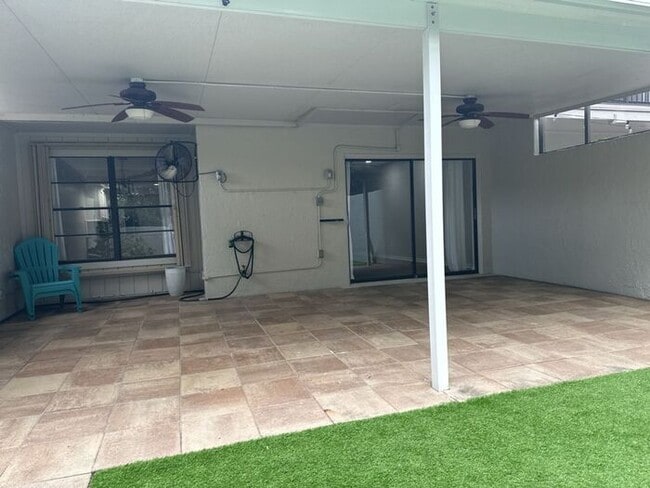Building Photo - CARROLLWOOD VILLAGE REMODELED TOWNHOUSE