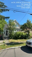 Building Photo - 137 Jasper St