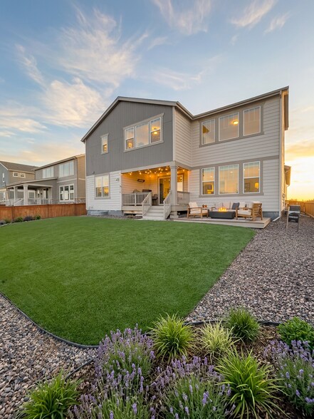 Building Photo - 821 Wildrose Pl
