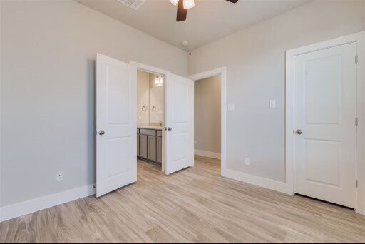 Building Photo - 1741 Cove Cres Ct