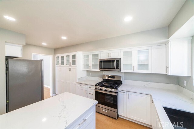Building Photo - 4 Dewberry Way