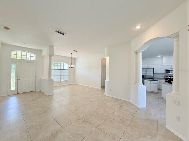 Building Photo - 14606 Coral Berry Dr