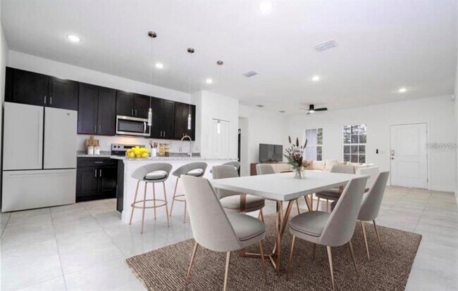 Building Photo - 2709 SW 155th Ln