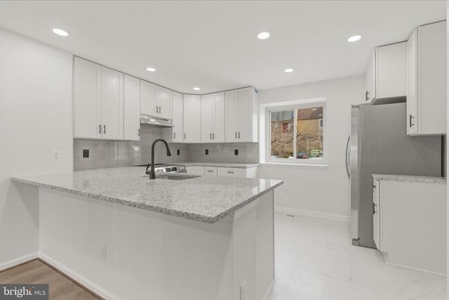 Building Photo - 1710 Tyvale Ct