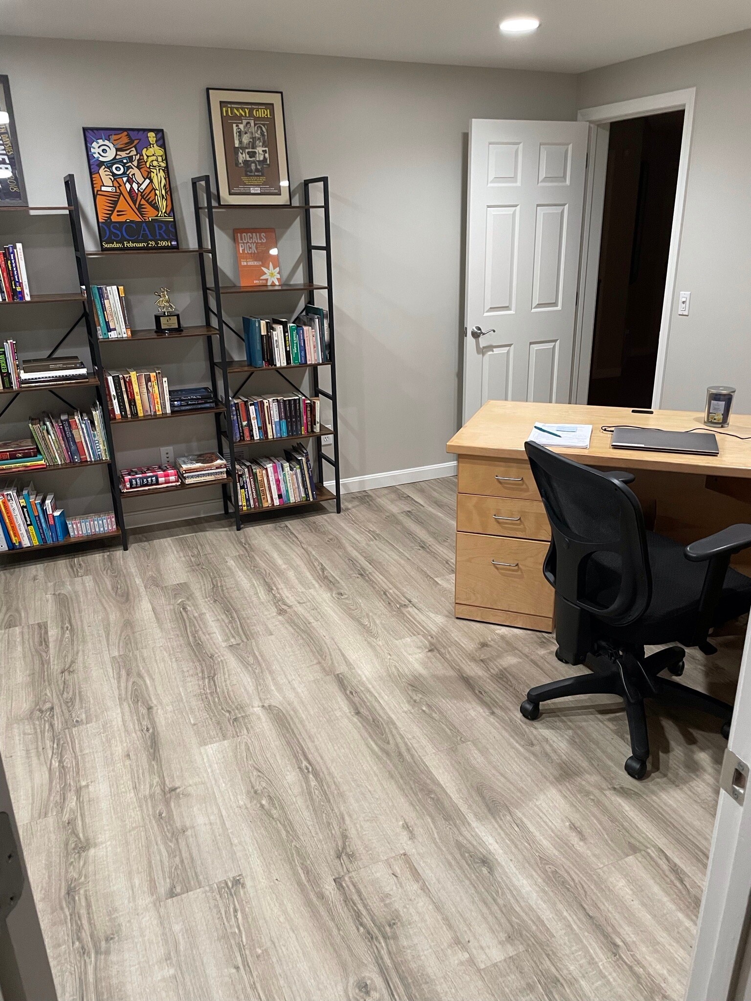 Office - 868 Ledgewood Dr