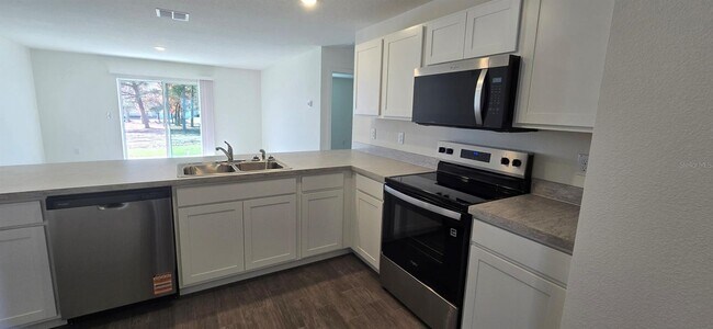 Building Photo - 6010 SW 128th St Rd