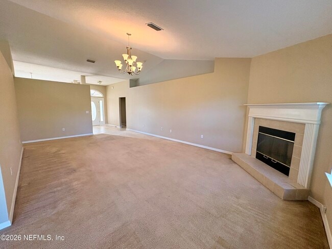 Building Photo - 15677 Moss Hollow Dr