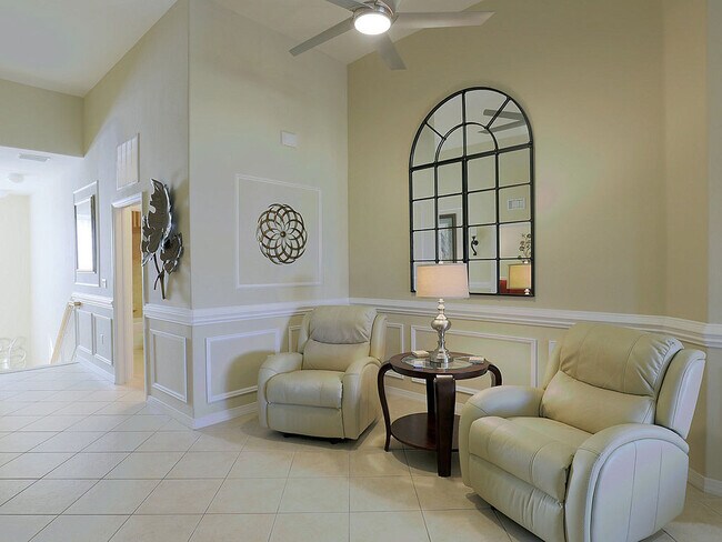 Building Photo - Moody River~  Furnished Coach Home
