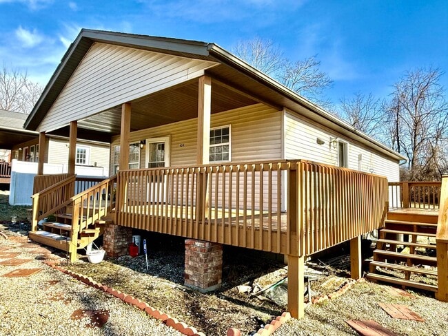 Building Photo - 3 Bedroom Ranch Home Available February, 2026 ($1,750 Monthly)