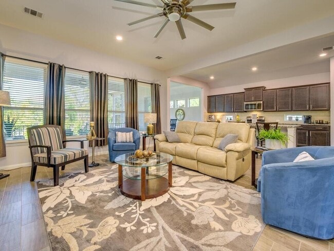 Building Photo - 2125 Sauterne Dr