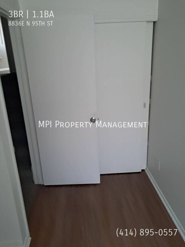 Building Photo - 8836E N 95TH St