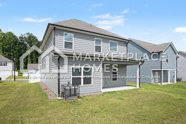 Building Photo - 225 W L Miller Dr