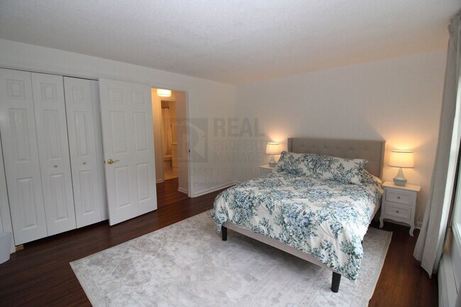 Building Photo - 50 Brookside Dr