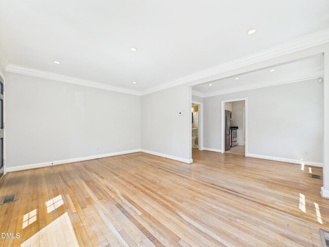 Building Photo - 2912 Oberlin Rd