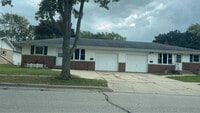 Building Photo - 747 Morning Glory Ln