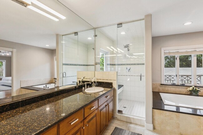 Building Photo - 3301 NE 16th St