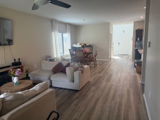 Building Photo - 23547 Nectar Crst Hts