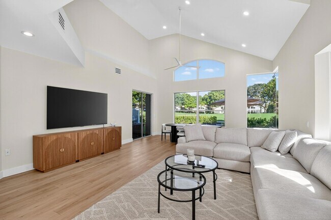 Building Photo - 2237 NW 53rd St