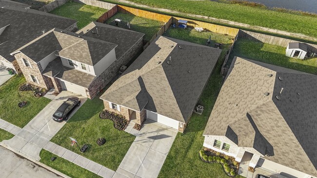 Building Photo - 21222 Audubon Russet Rd
