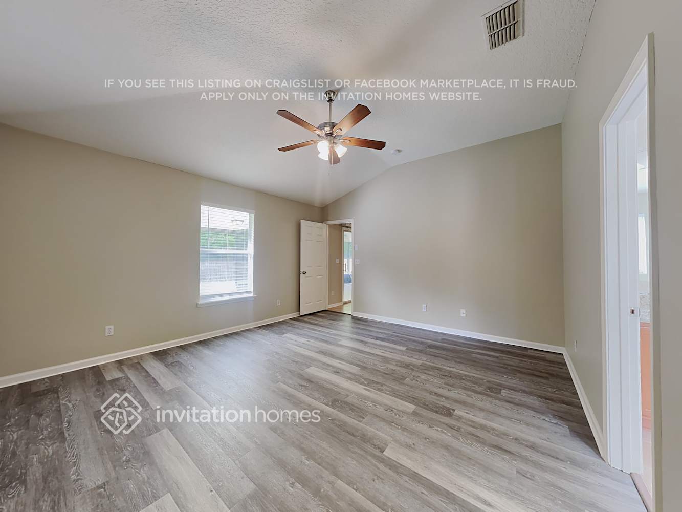 Building Photo - 1672 Northglen Cir