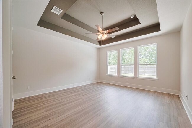 Building Photo - 23649 Silver Palm Trl