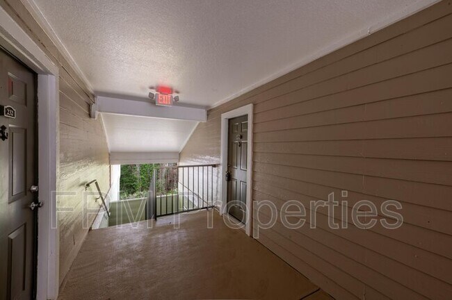 Building Photo - 7701Timberlin Park Blvd