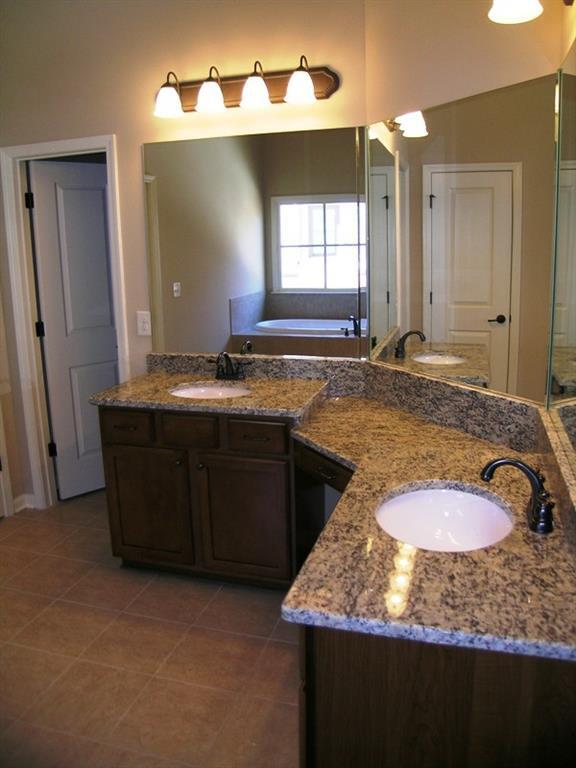 Building Photo - 1630 Bramble Bush Way