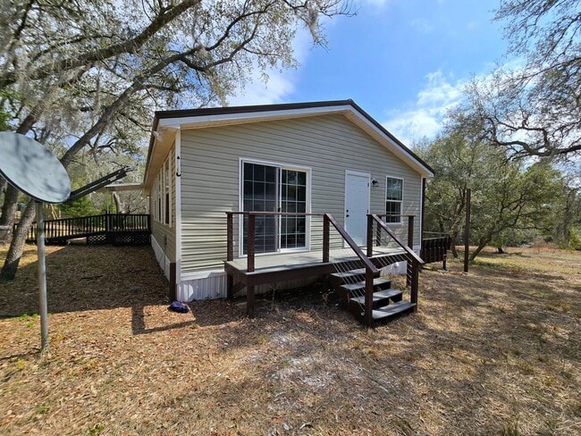 Building Photo - 5527 Lassen St