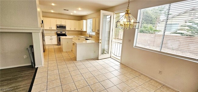 Building Photo - 4638 San Vito St