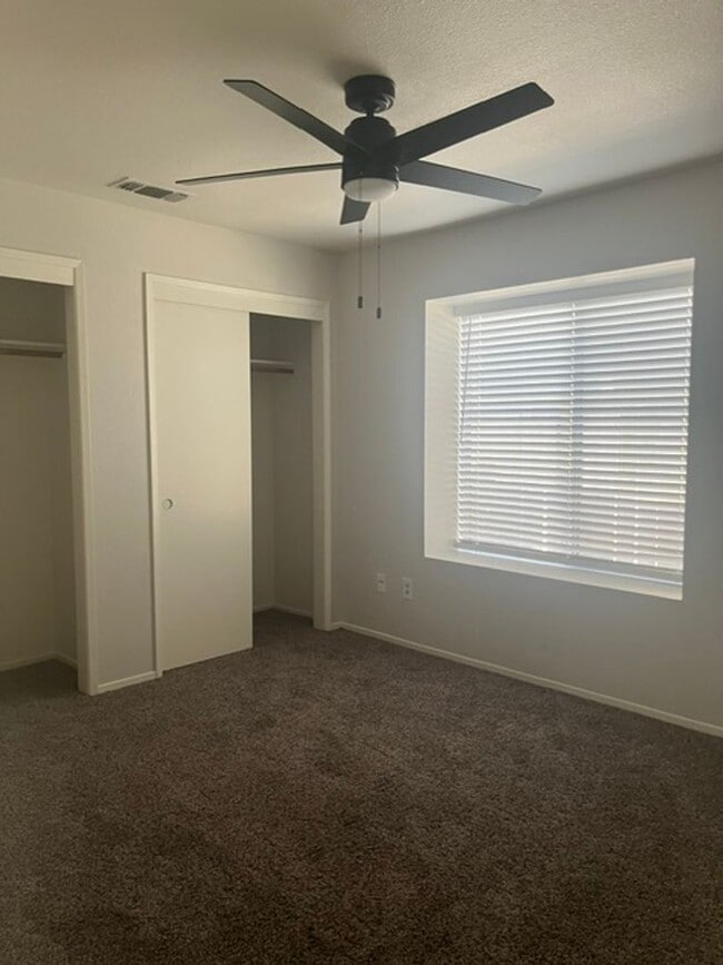 Building Photo - 3106 Brookside Dr